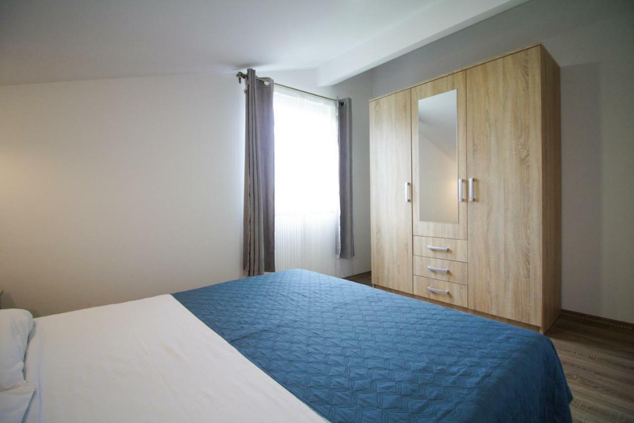 Sebi Apartment 300 M From Beach Rovinj Kültér fotó